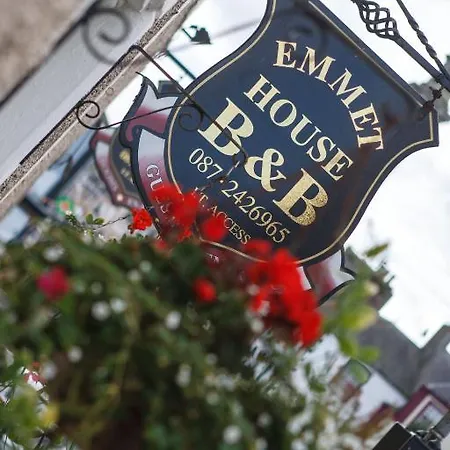 Bed & Breakfast Emmet House