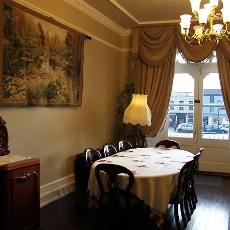 Bed & Breakfast Emmet House 3*