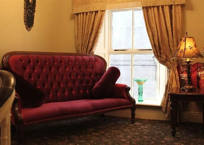 Emmet House 3* ביר