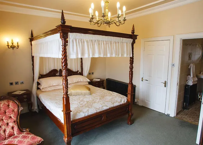 Frühstückspension Emmet House 3*